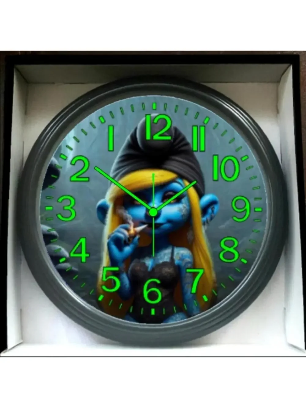Smurfette Reverse Ticking Good Leaf Glow In The Dark Wall Clock New!